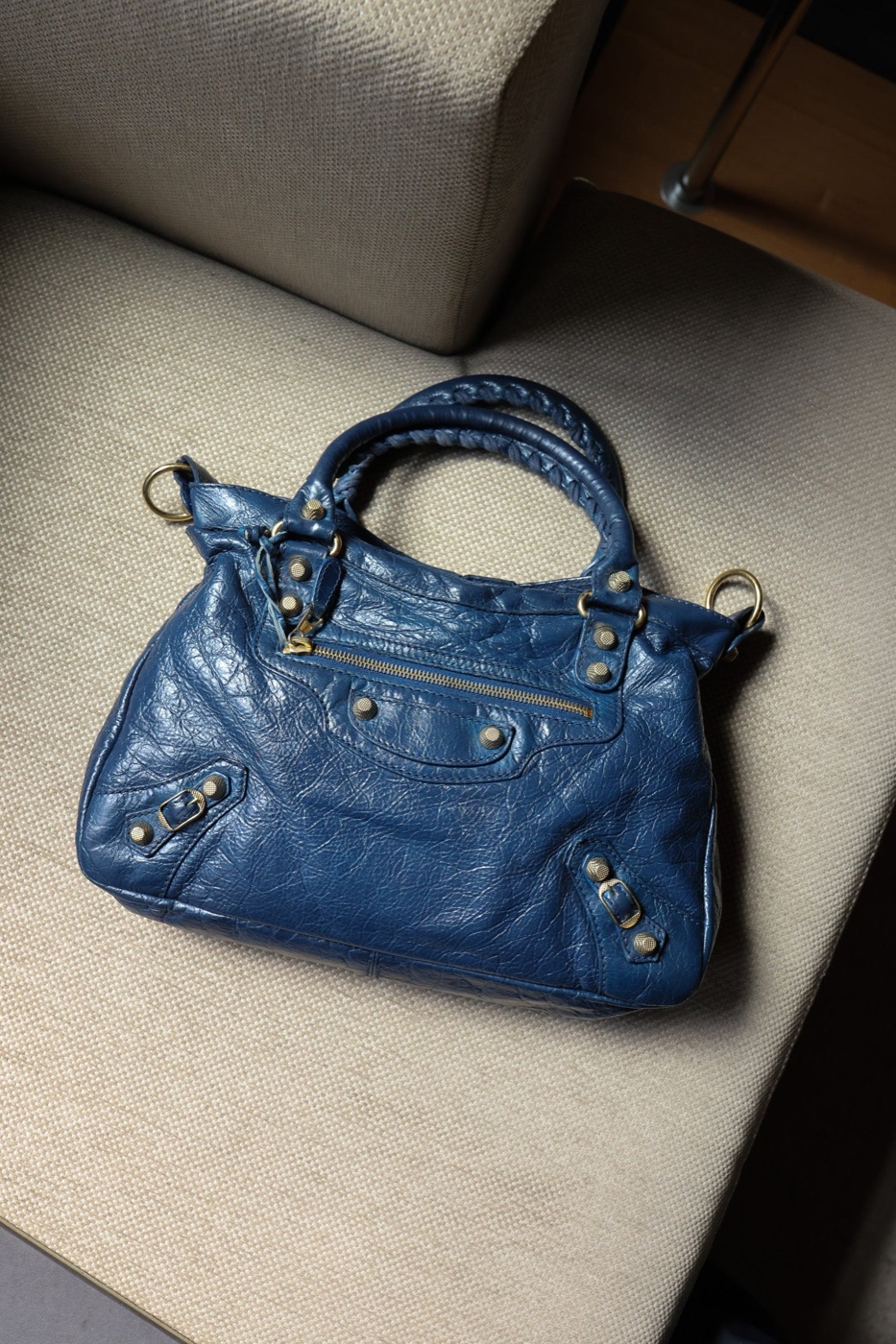 A bag restored at the Margo & Smith atelier